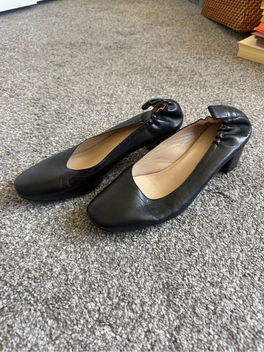 Everlane Black Leather Block Heel Pumps